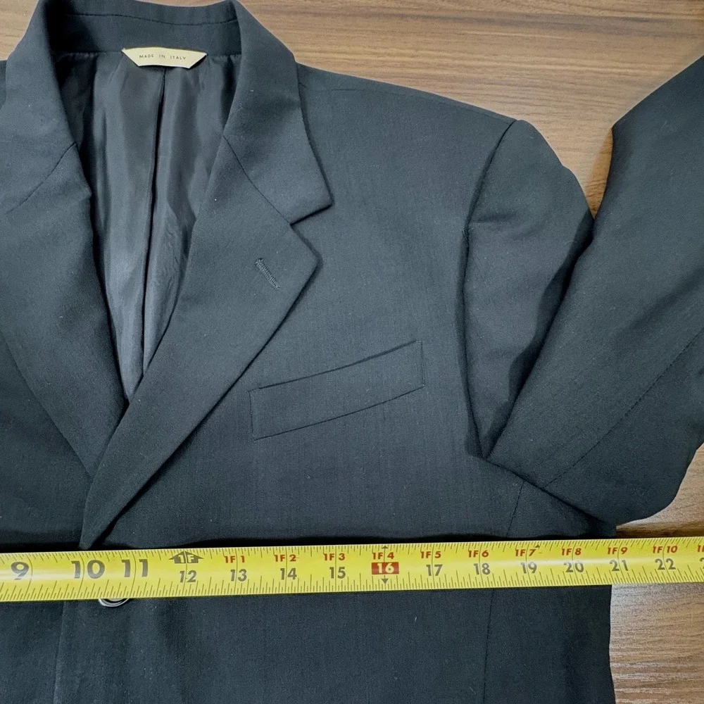 Donna Karan Signature Blazer 40R Vintage 90s Black 100% Wool Made in Italy Chic